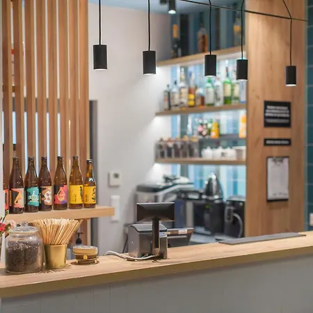 Hotel Traffic Stare 2*