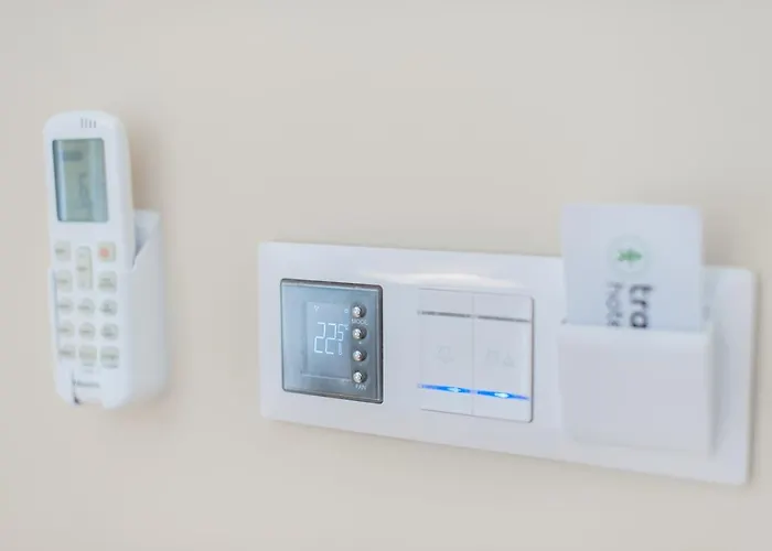 Hotel Traffic Stare 2*