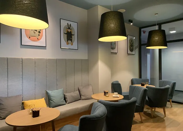 Hotel Traffic Stare 2*