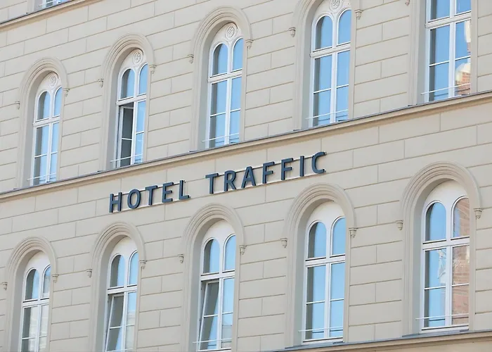 Hotel Traffic Stare 2*