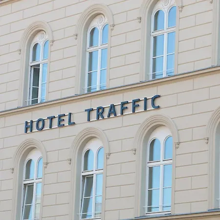 Hotel Traffic Stare 2*