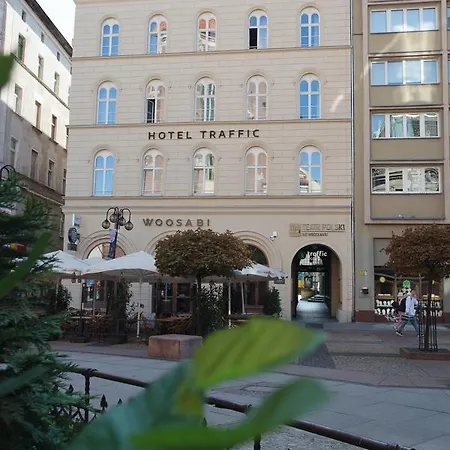 Traffic Stare Hotel 2*