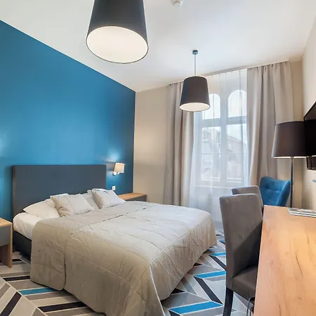 Traffic Stare Hotel Vratislav